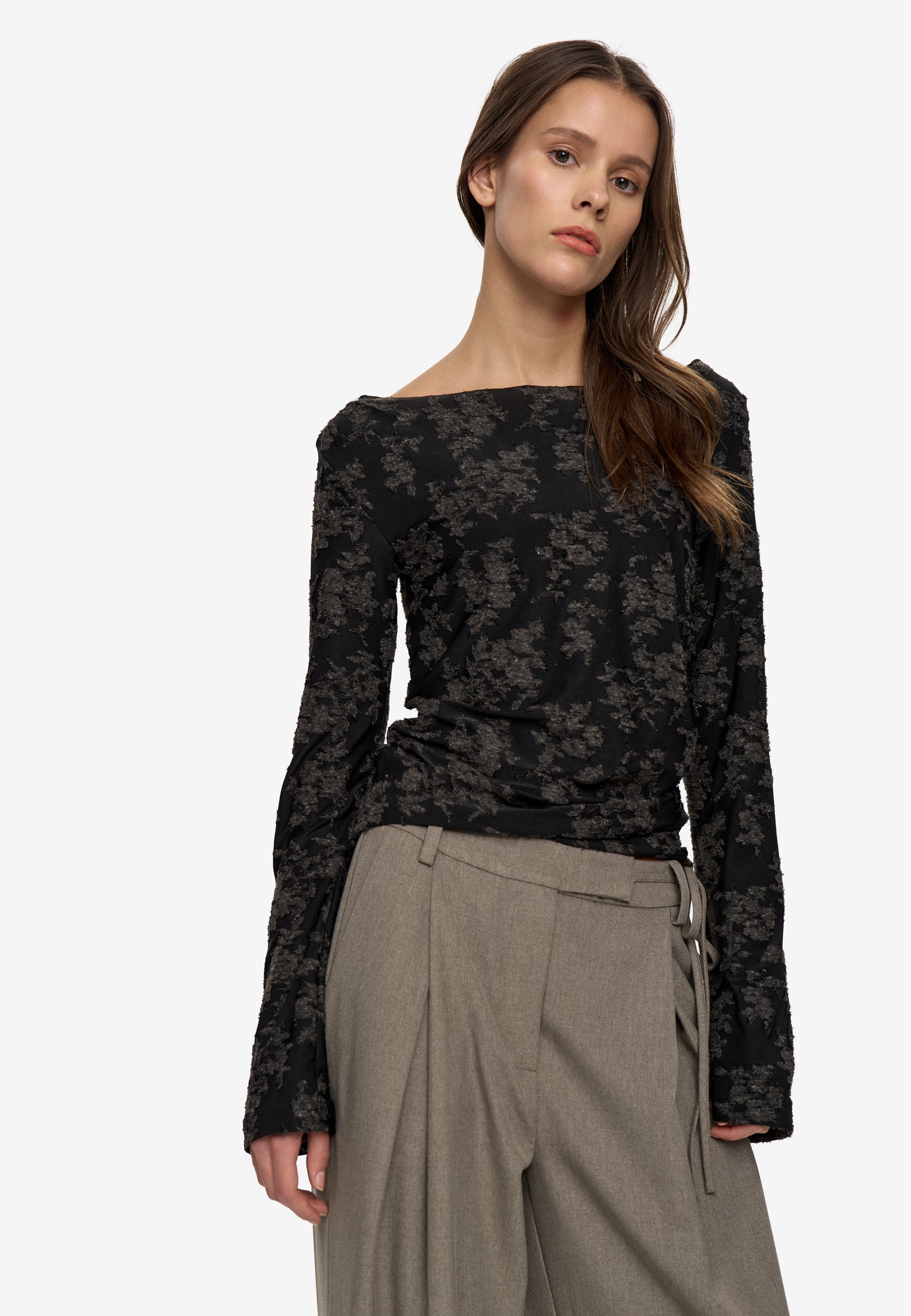 minimum female Aina boat neck ls t-shirt 4590 Long Sleeved T-shirt 999 Black