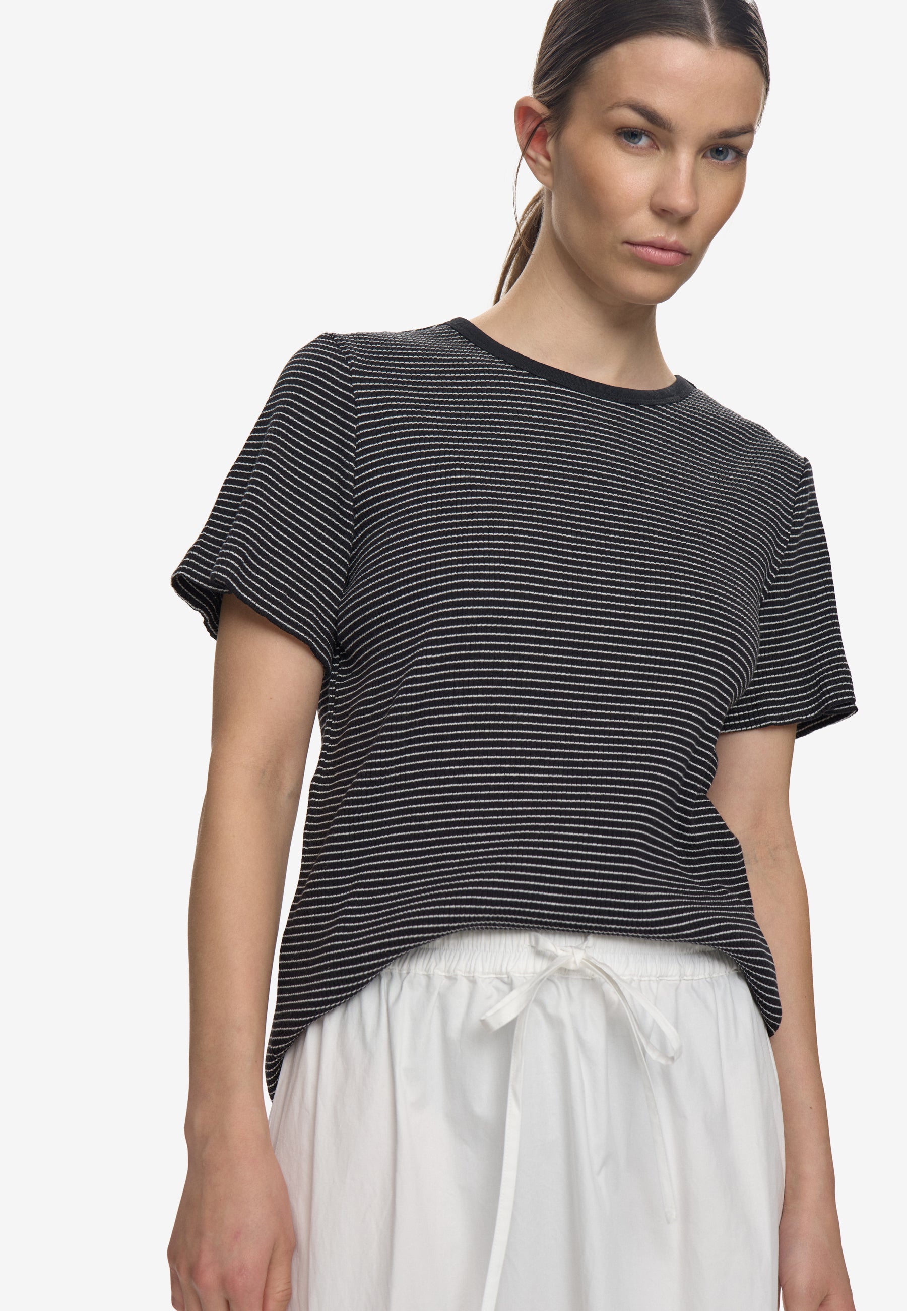 minimum female Lilou ss t-shirt 4696 Short Sleeved T-shirt 999 Black