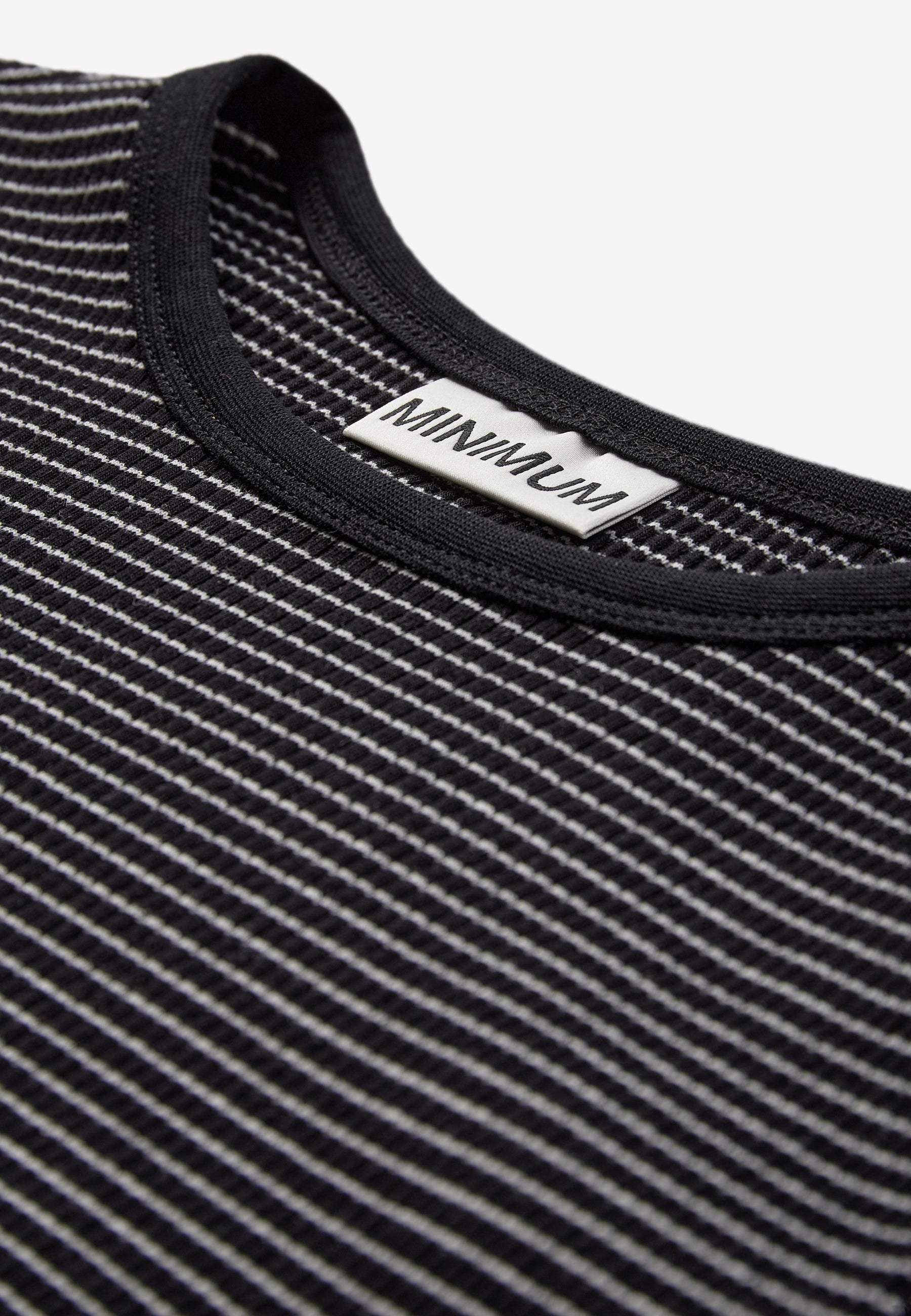 minimum female Lilou ss t-shirt 4696 Short Sleeved T-shirt 999 Black