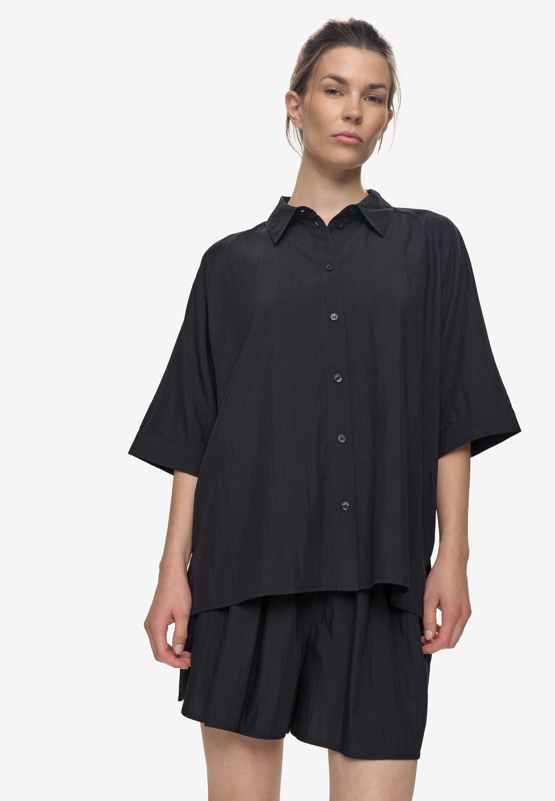 minimum female Abby wide ss shirt 4692 Short Sleeved Shirt 999 Black