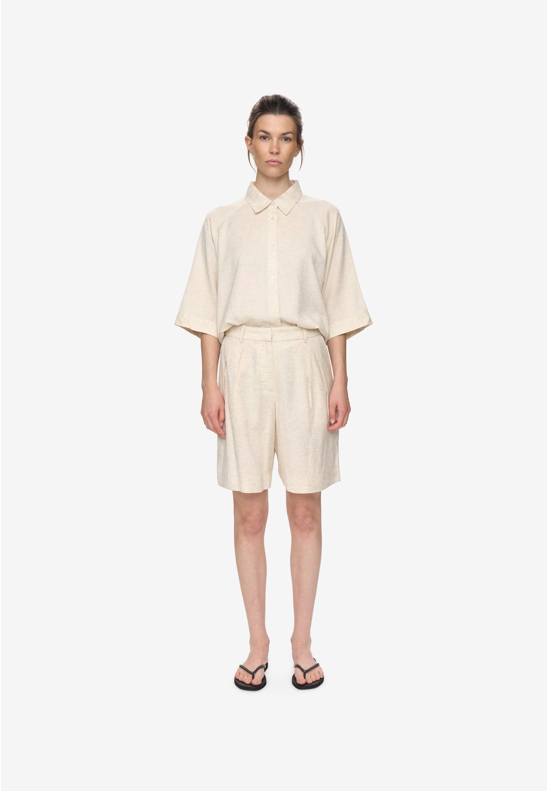 minimum female Aerona hw shorts 3069 Shorts 1105 Brown Rice